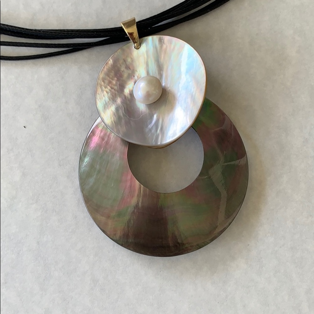 Shell Necklace with a Twist (see last pic) - Picture 3 of 7